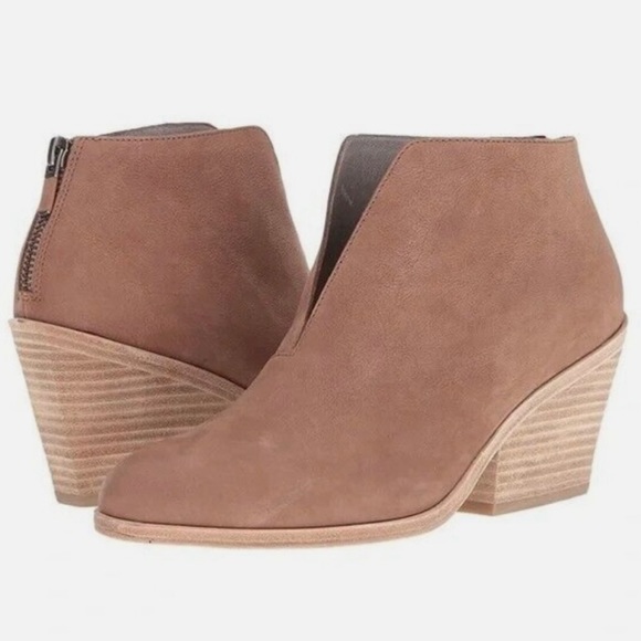 Shoes - EILEEN FISHER Tan Leather Nelson Split Front Ankle Boots Bootie Womens Size 6